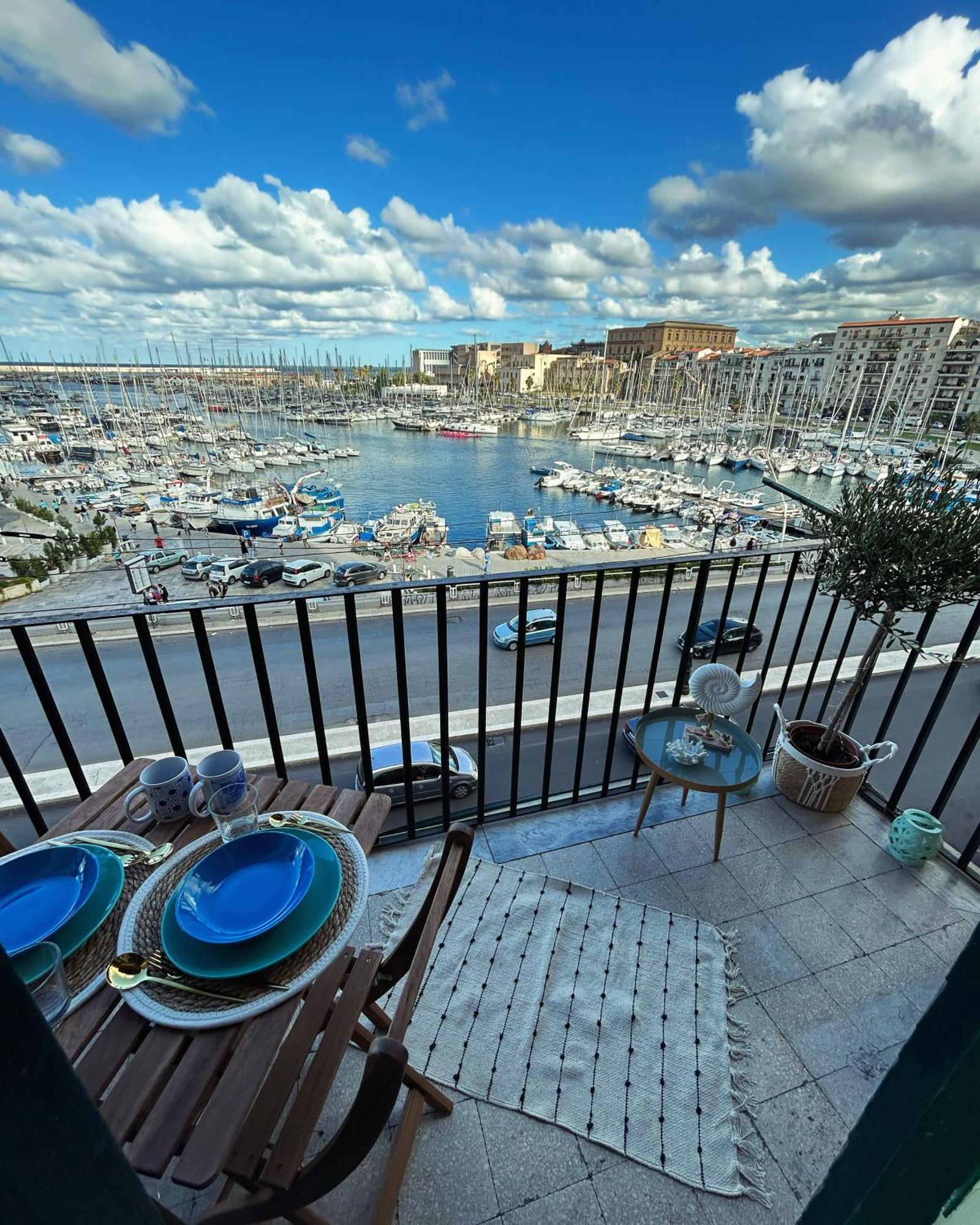 Calamia Apartment ปาแลร์โม ภายนอก รูปภาพ